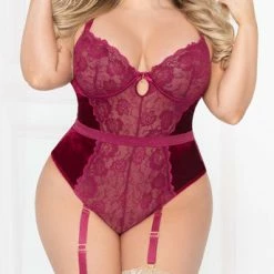 Romance Boutique Secrets PLUS SIZE ROMANTIC LACE TEDDY SET